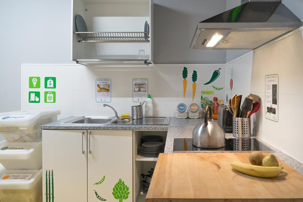 Sleep Green - Certified Eco Youth Hostel Barcelona Zewnętrze zdjęcie