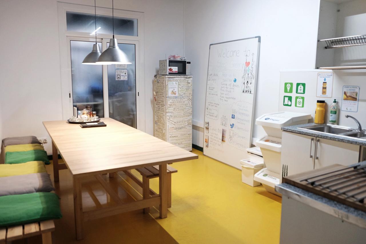 Sleep Green - Certified Eco Youth Hostel Barcelona Zewnętrze zdjęcie